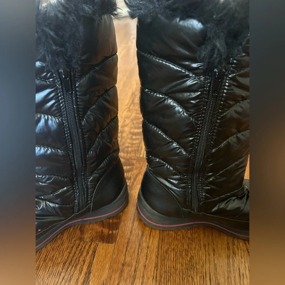 Target Black Quilted Winter Boots Faux Fur Lined Cold Weather Snow Wear Size 2